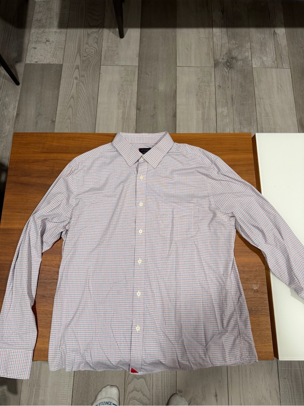 Untuckit Size XL